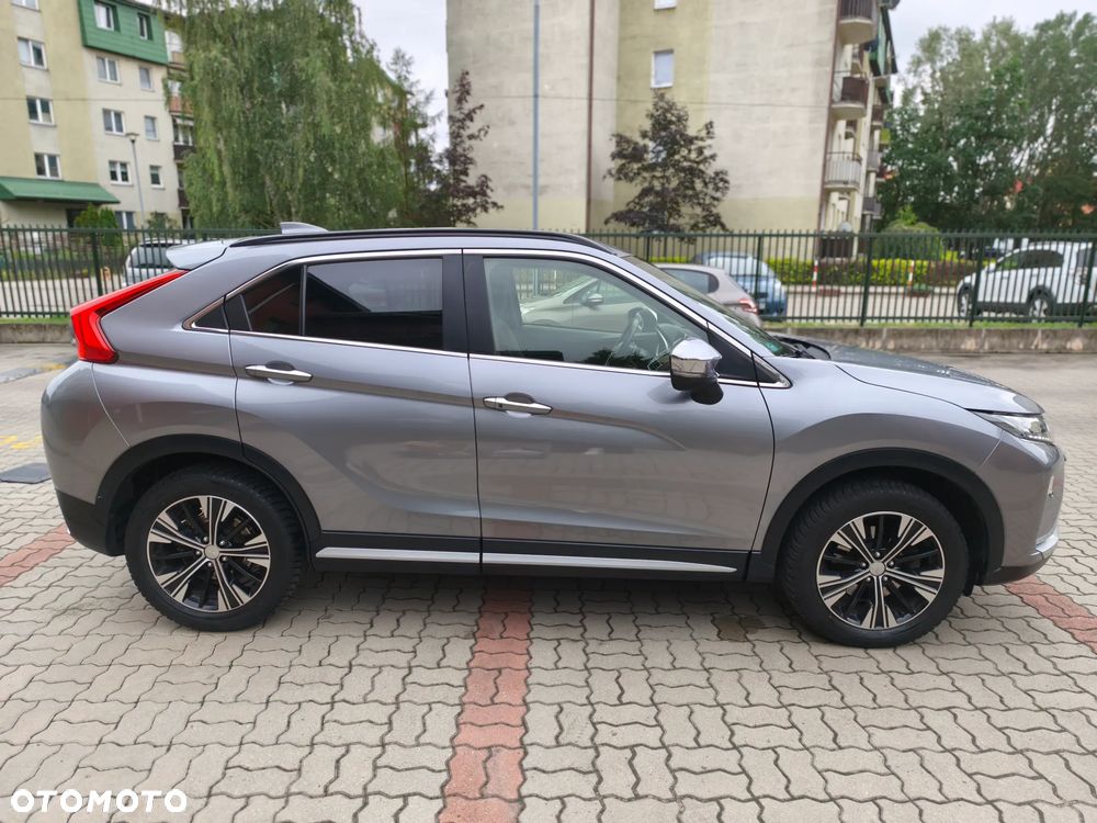 Mitsubishi Eclipse Cross 1.5 T GPF Intense Pro CVT 4WD - 2