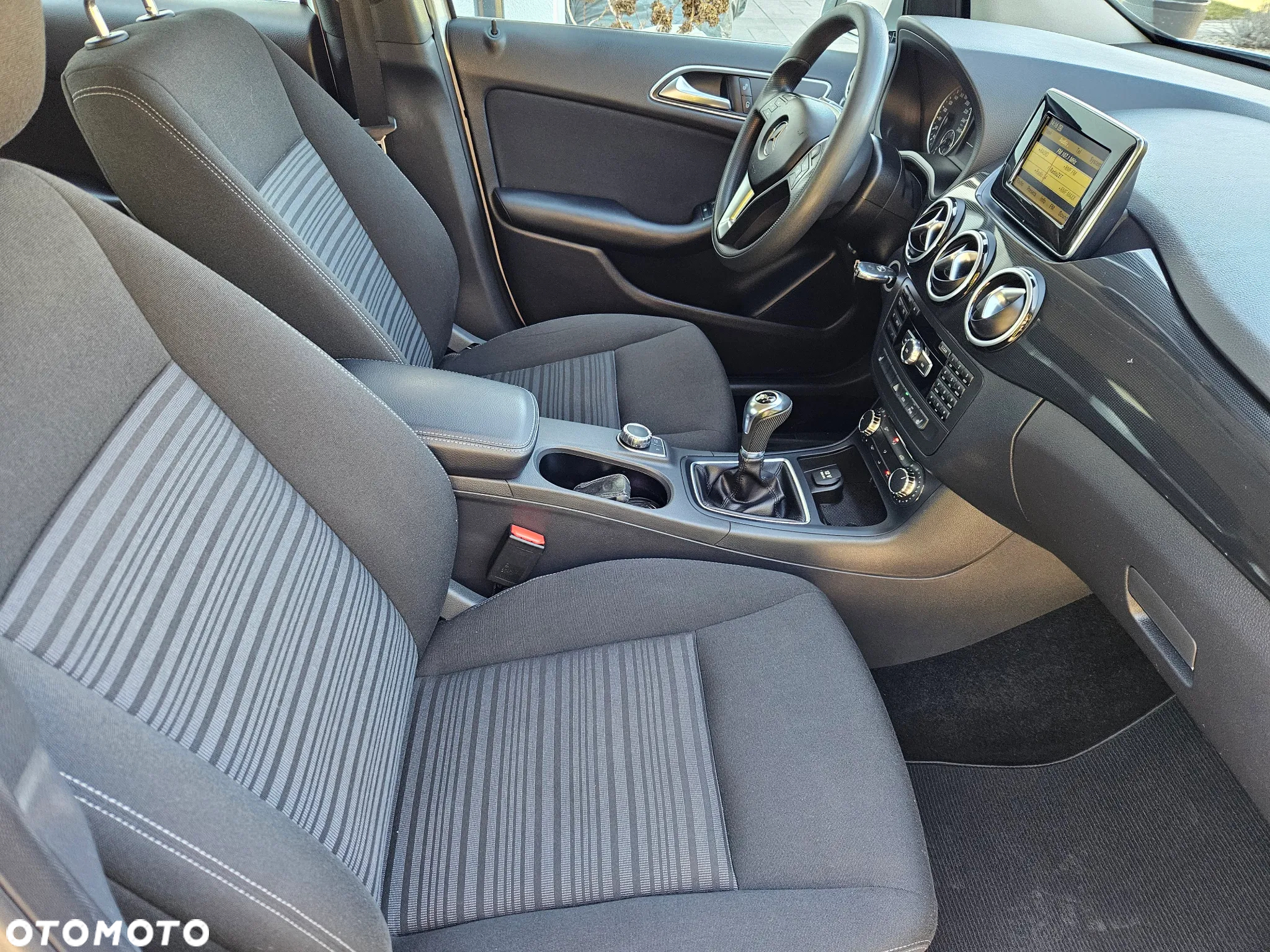 Mercedes-Benz Klasa B 180 (BlueEFFICIENCY) - 18