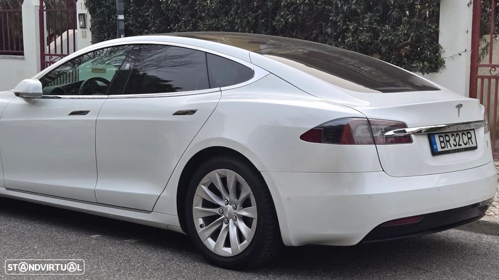 Tesla Model S 100 kWh Long Range AWD — fotografia 8