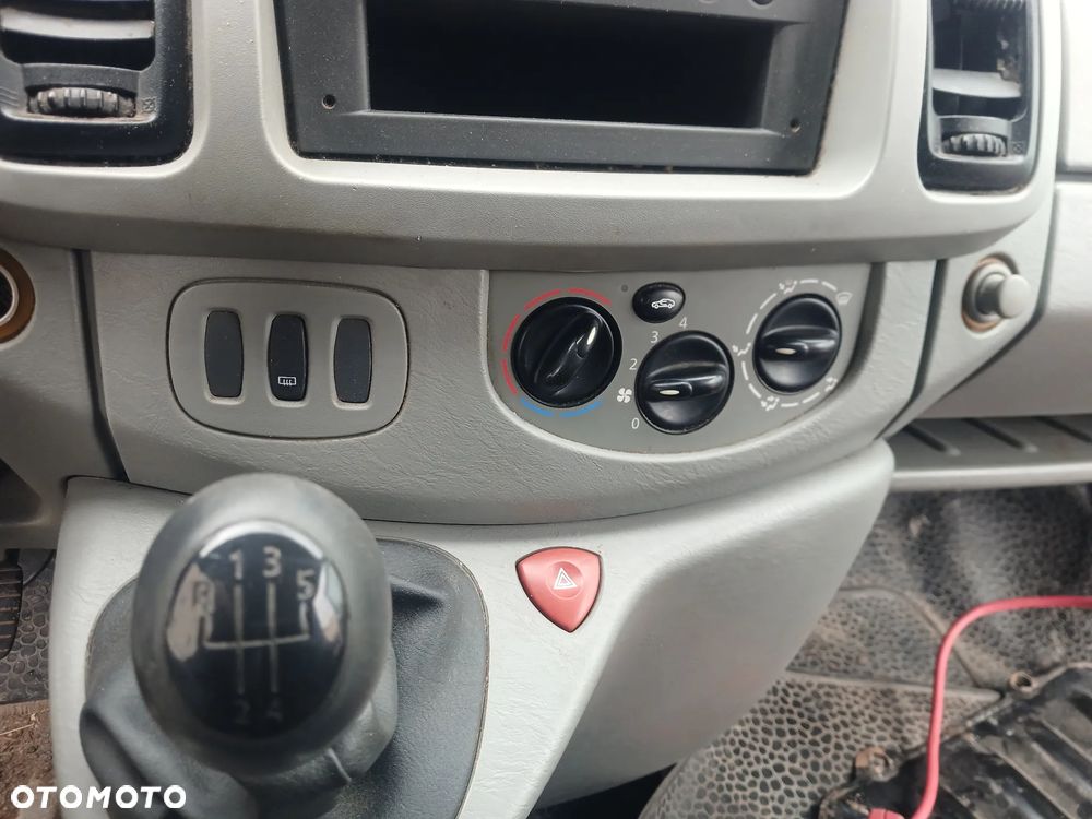 Opel Vivaro - 5
