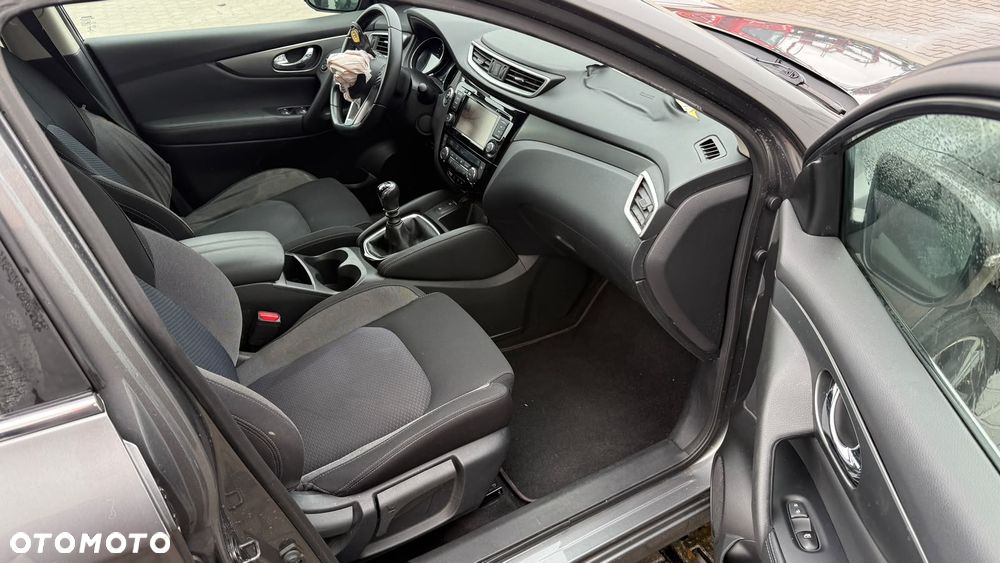 Nissan Qashqai 1.7 dCi Visia - 7
