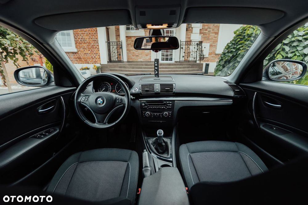 BMW Seria 1 116d - 21