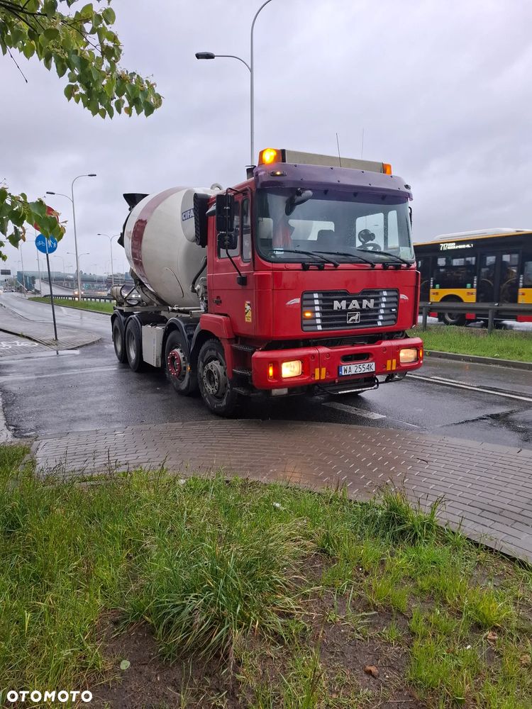 MAN F2000 41.414 Betonomieszarka Kiper 8x4 - 13