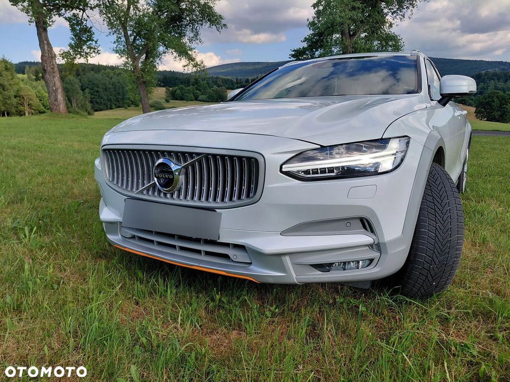 Volvo V90 Cross Country D5 AWD Ocean Race - 3