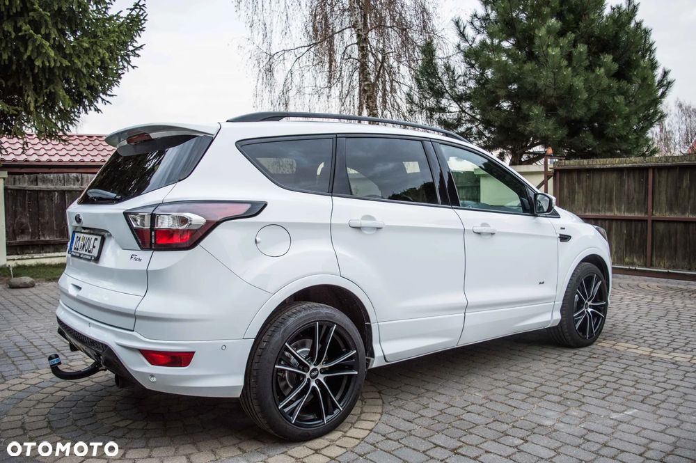 Ford Kuga 2.0 TDCi 4x4 ST-Line - 10