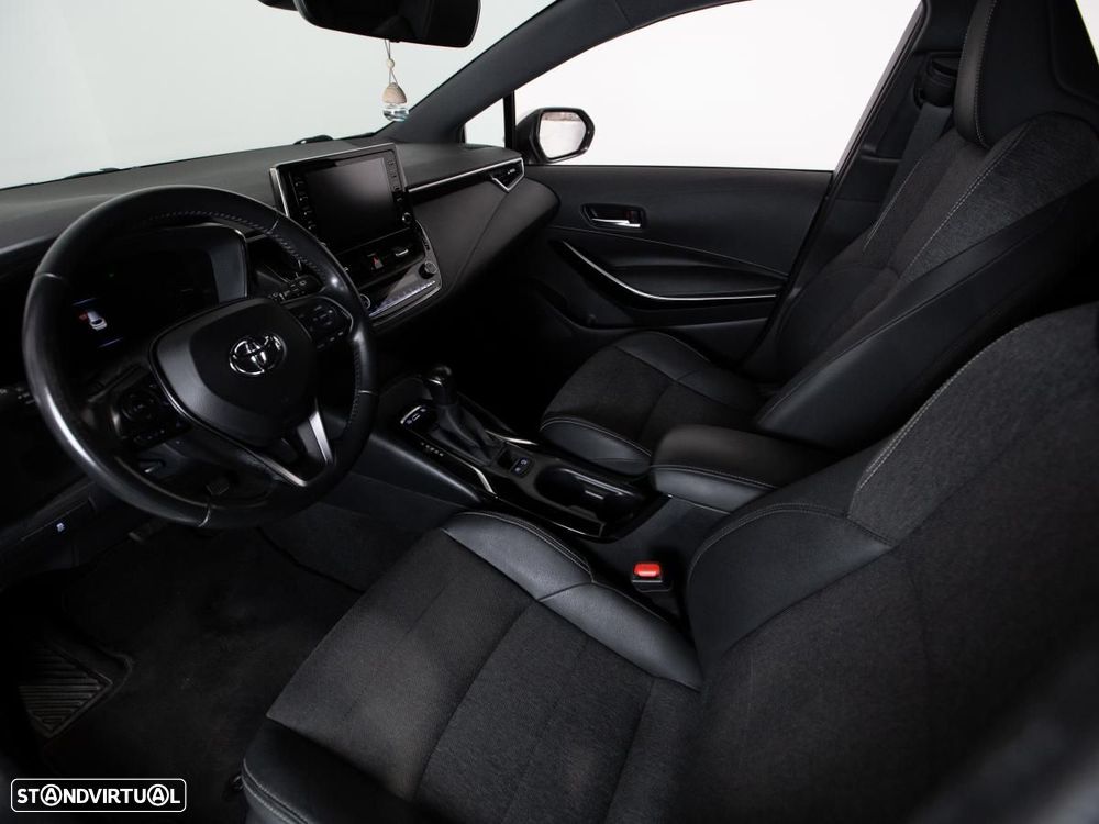 Toyota Corolla Touring Sports 1.8 Hybrid Comfort+P.Sport - 8