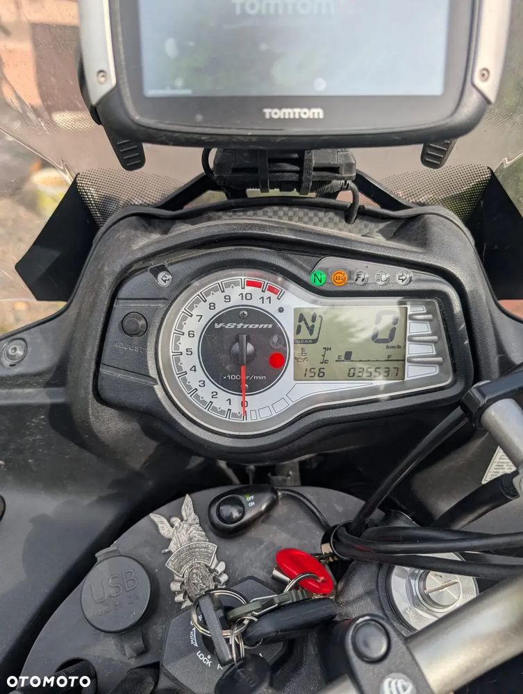 Suzuki V-STROM - 6