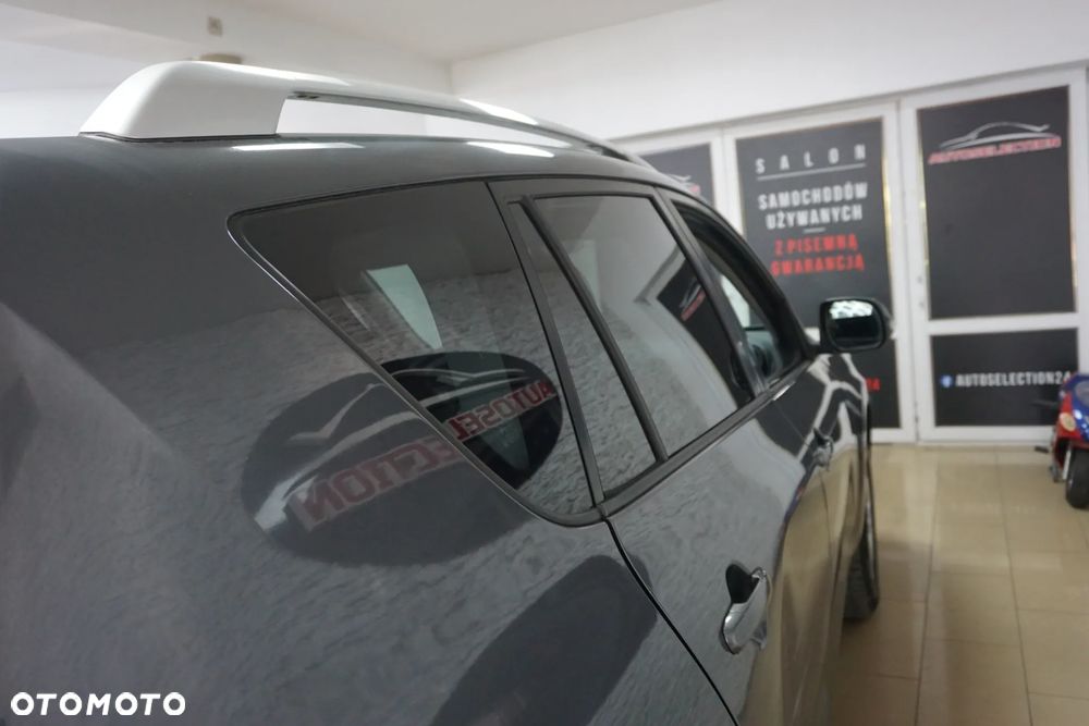 Toyota RAV4 2.2 D-4D 4x4 - 16