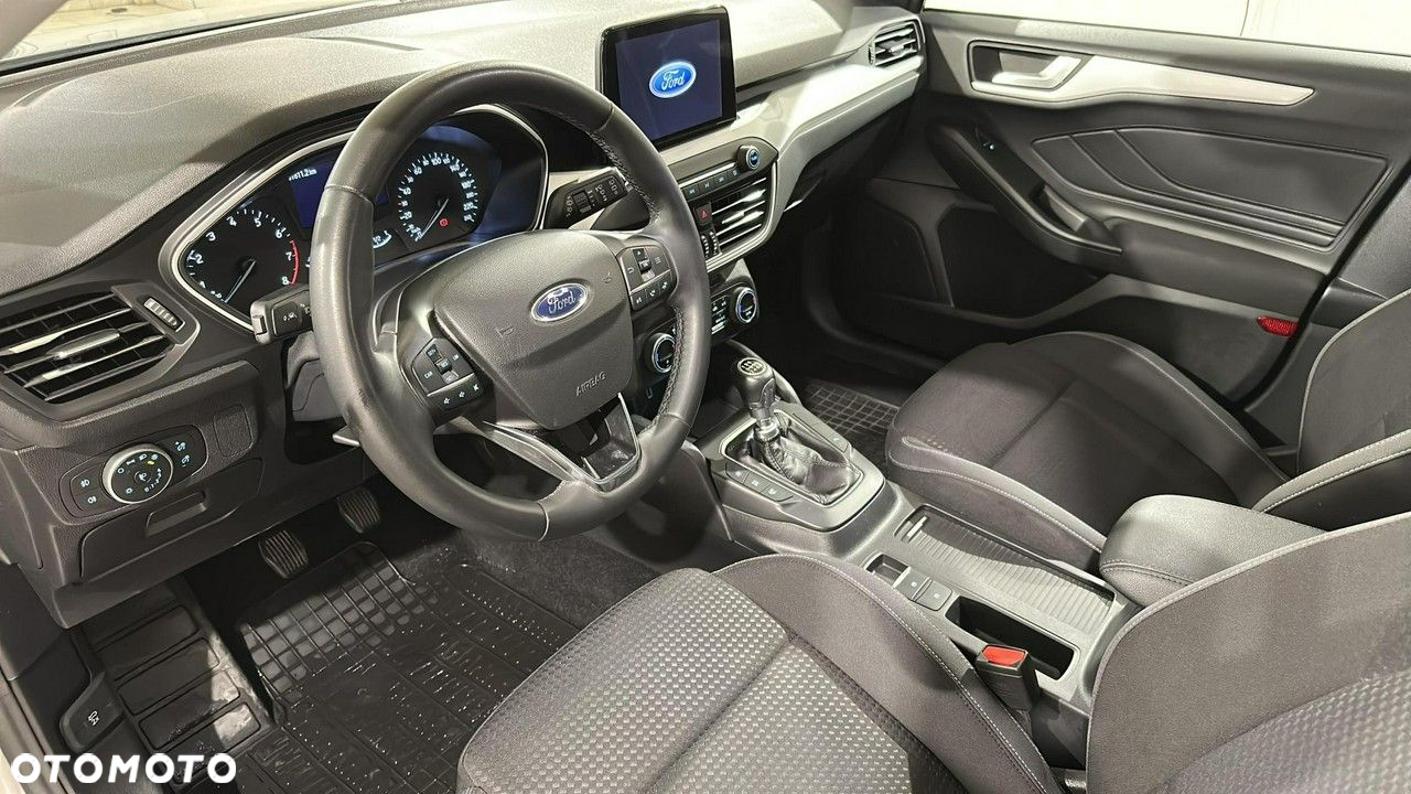 Ford Focus - 11