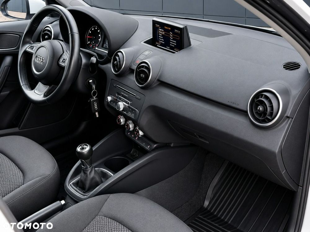 Audi A1 Sportback 1.0 TFSI ultra sport - 17