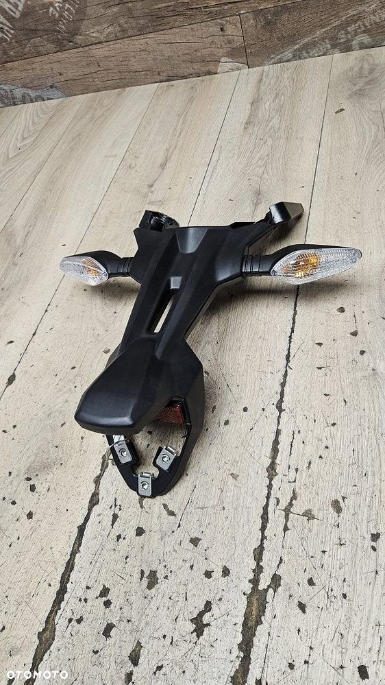 Uchwyt tablicy kierunkowskazy Ducati Monster 821 - 3