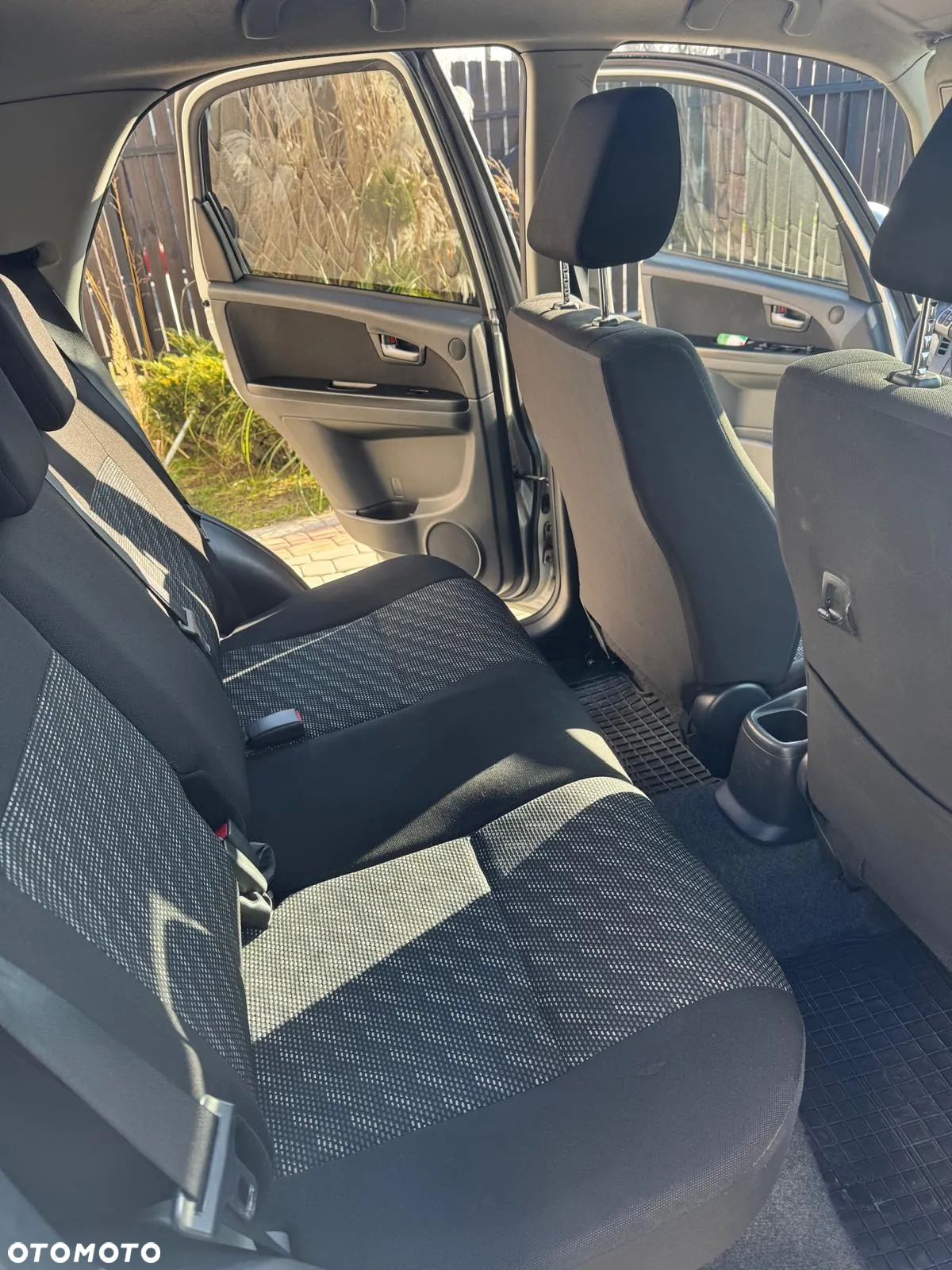 Suzuki SX4 1.6 GS / Premium - 13