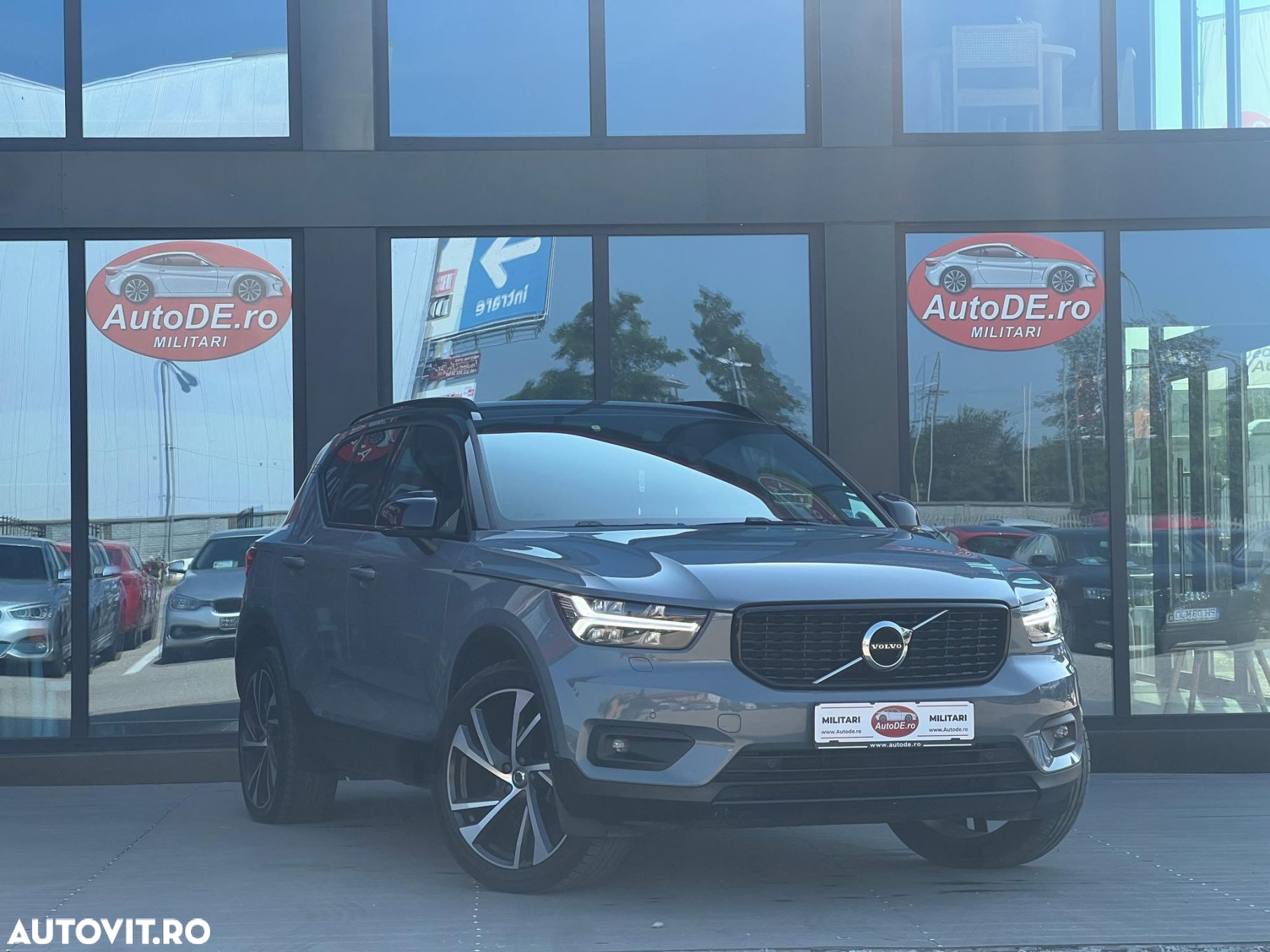 Volvo XC 40 D3 R-Design - 2
