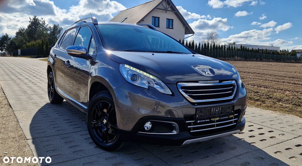 Peugeot 2008 1.6 e-HDi Allure S&S - 9