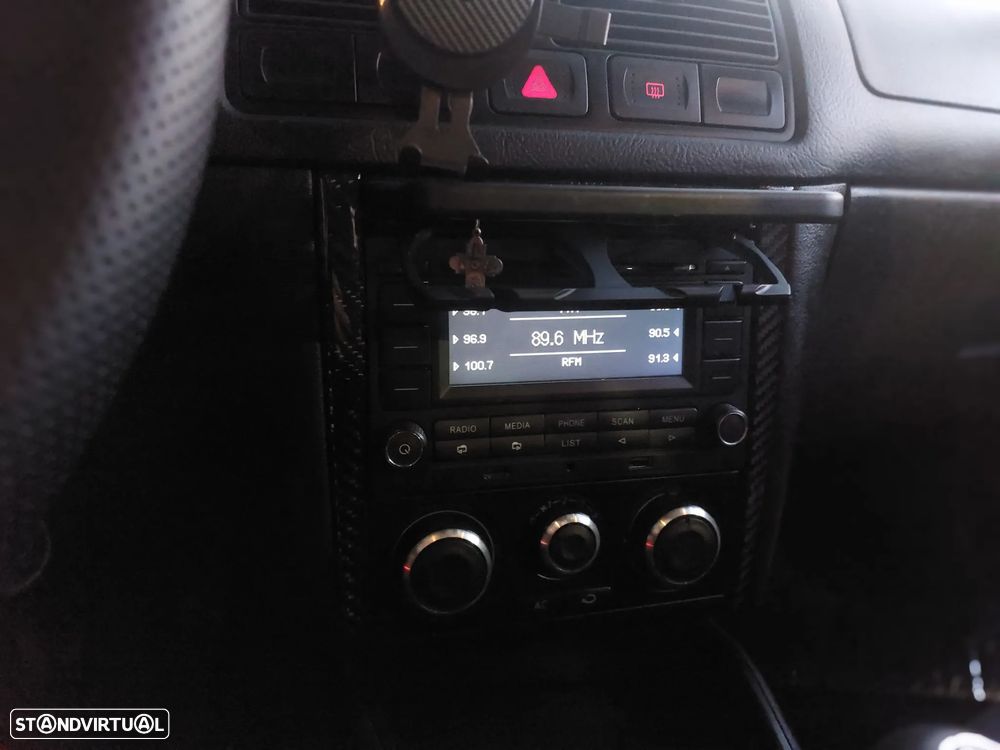 VW Golf 1.4i Confortline AC - 1