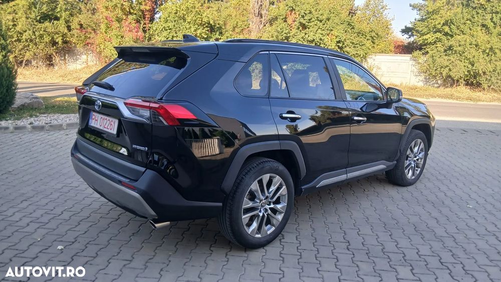 Toyota RAV4 - 4