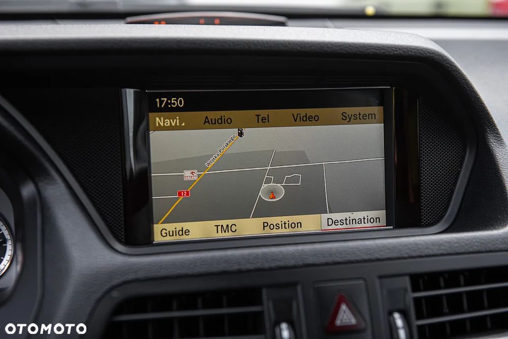 Mercedes-Benz Klasa E 350 CDI DPF Coupe BlueEFFICIENCY 7G-TRONIC Avantgarde - 21