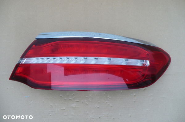 MERCEDES W253 COUPE LED - LAMPA TYŁ PRAWA