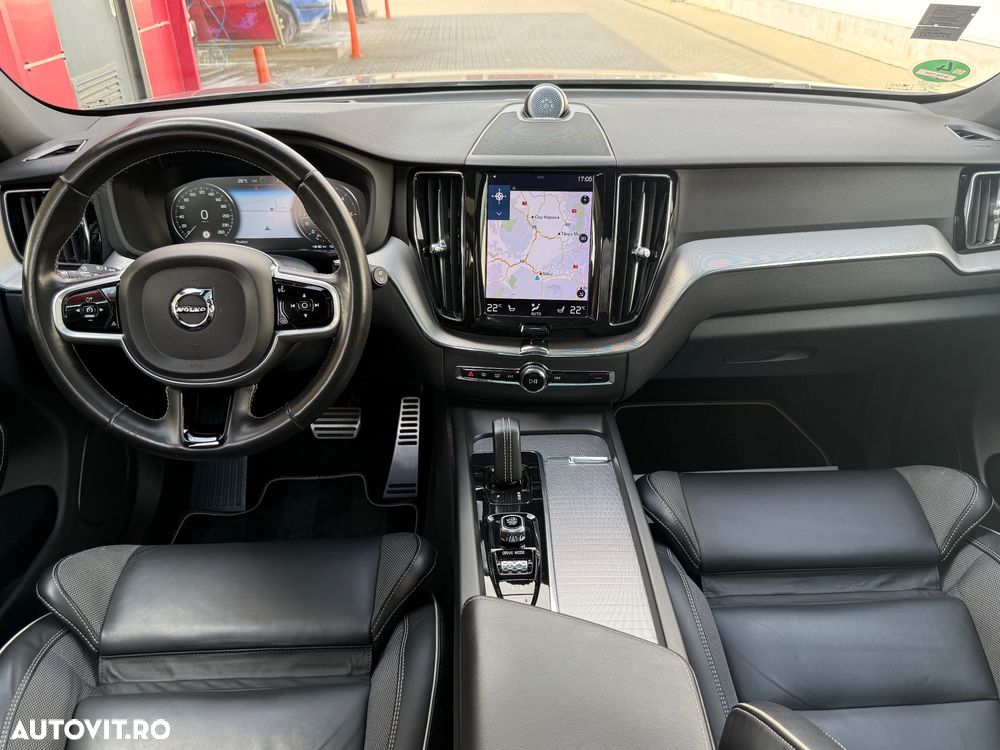 Volvo XC 60 D5 AWD Geartronic RDesign - 10