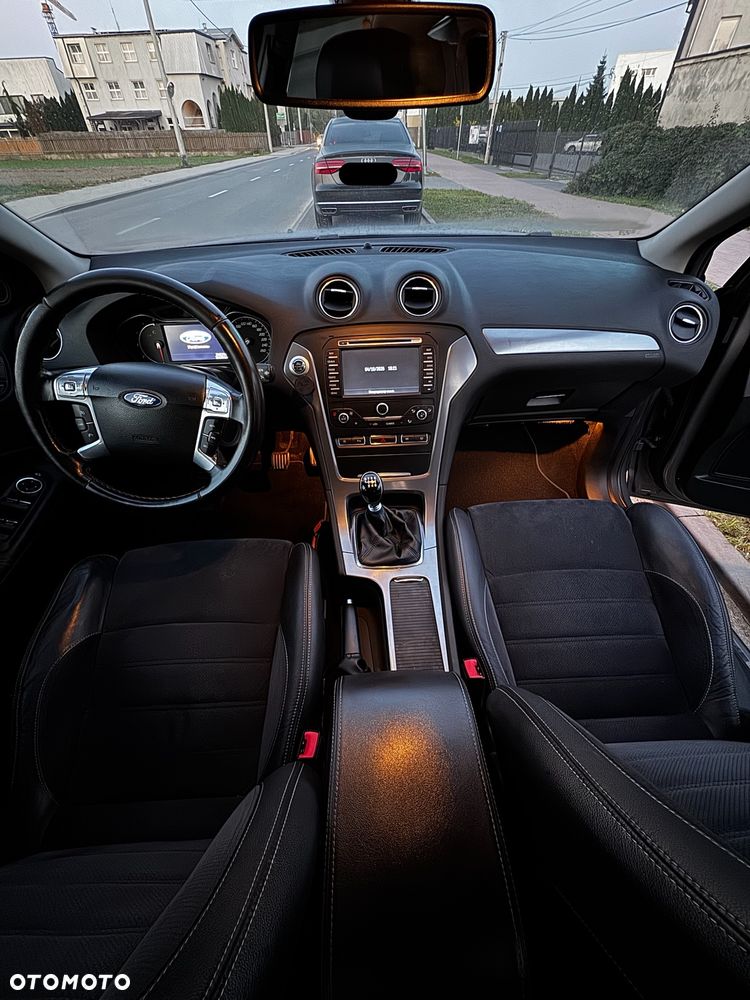 Ford Mondeo - 20