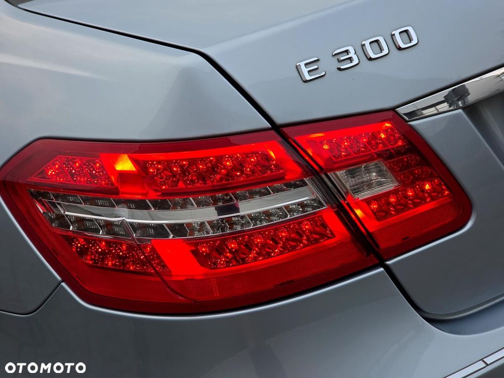 Mercedes-Benz Klasa E 300 BlueTEC HYBRID Avantgarde - 11