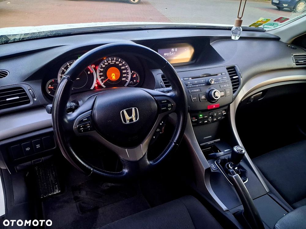 Honda Accord - 10