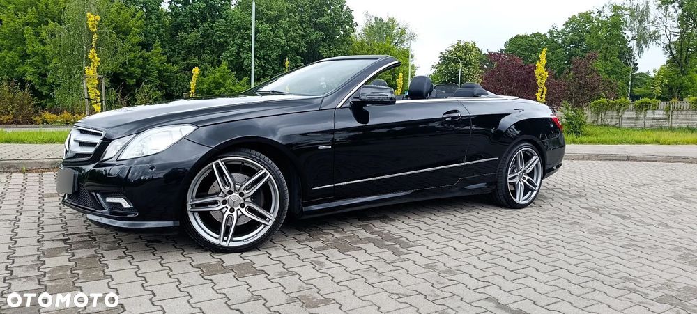 Mercedes-Benz Klasa E 300 BlueEFFICIENCY 7G-TRONIC Elegance - 4