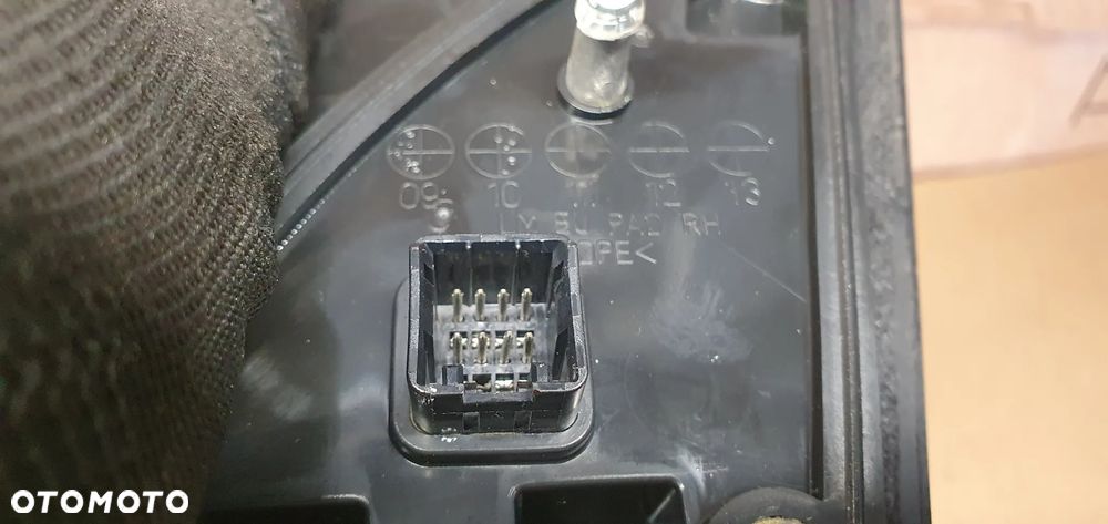 Lusterko zewnętrzne prawe 8 PIN Hyundai IX35 9S UK - 10
