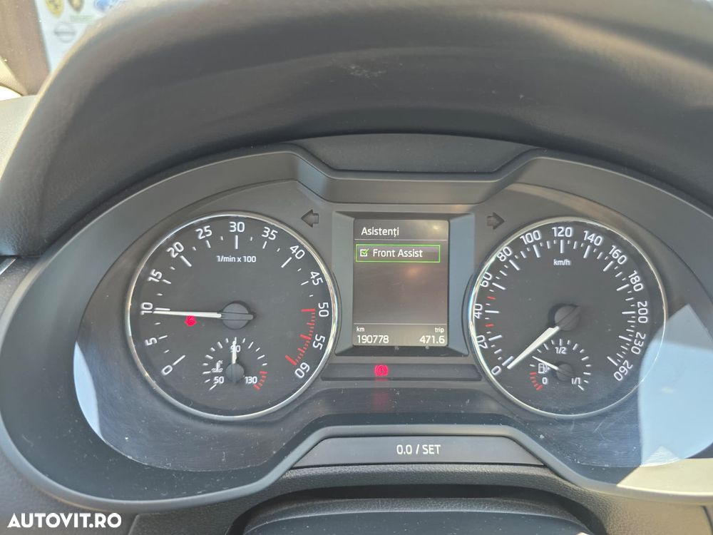 Skoda Octavia 1.6 TDI (Green tec) Style - 12