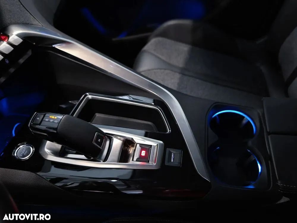 Peugeot 3008 PureTech 130 Stop & Start EAT6 Allure - 16