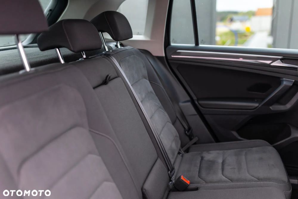 Volkswagen Tiguan 2.0 TDI SCR 4MOTION DSG Highline - 18