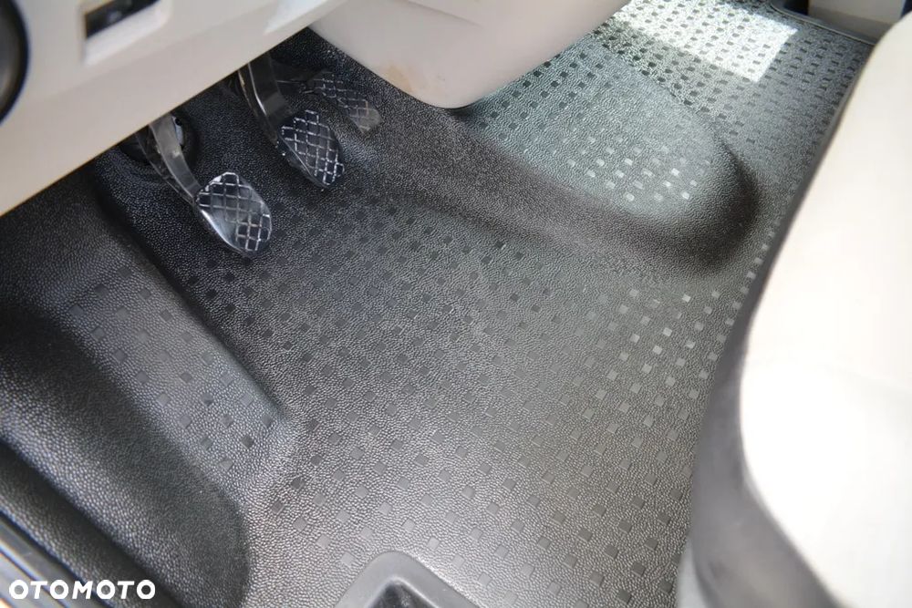 Volkswagen TRANSPORTER T6 DOKA - 20