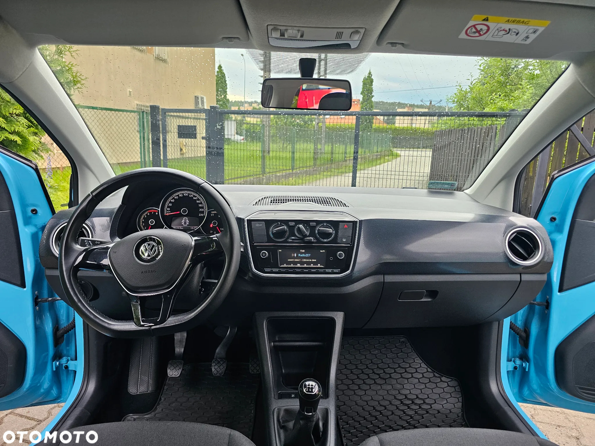 Volkswagen up! 1.0 high - 9