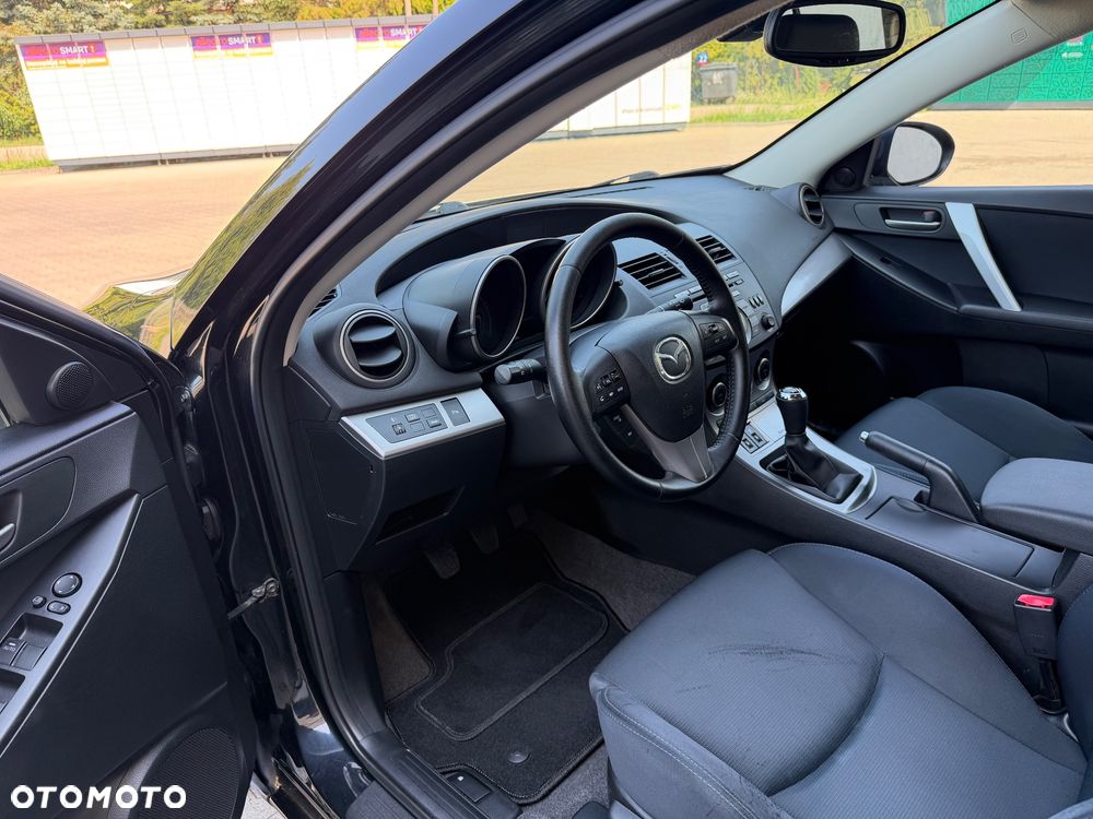 Mazda 3 1.6 Sport Active - 8