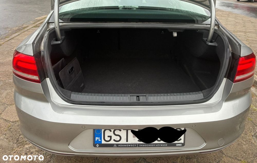 Volkswagen Passat - 5