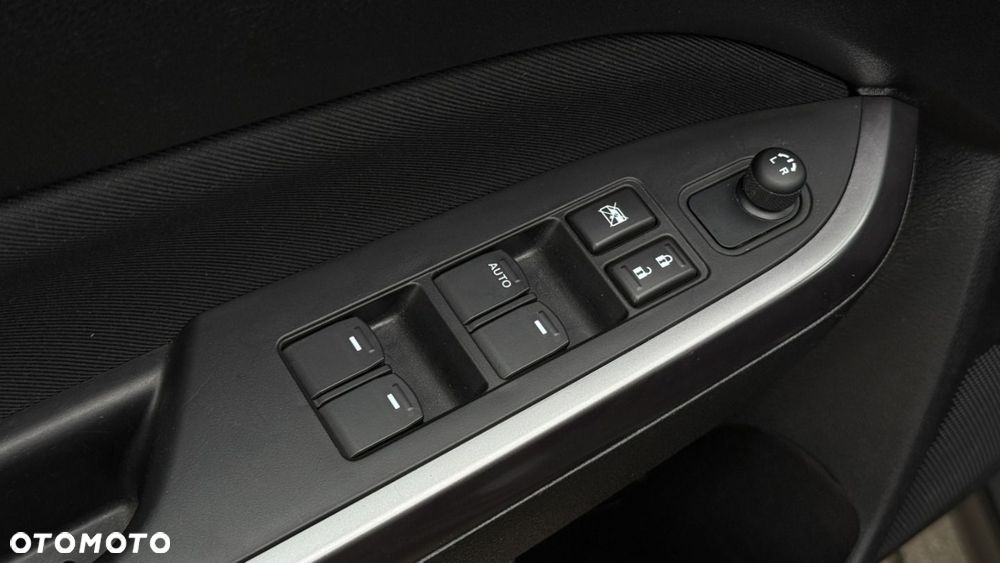Suzuki Vitara - 18