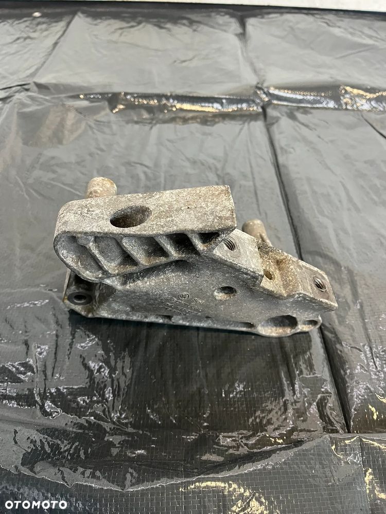 Poduszka Łapa Mocowanie Silnika VW Skoda Audi 04L199207D - 3