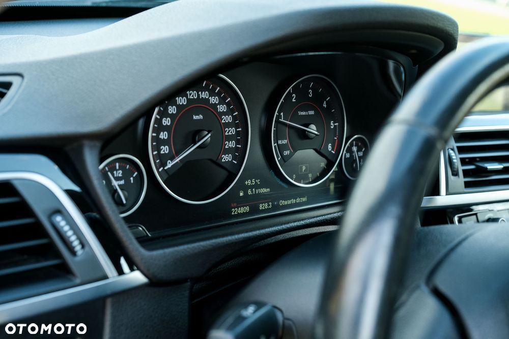 BMW Seria 3 318d Sport Line Shadow - 9