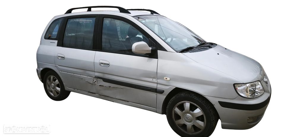 Hyundai Matrix 1.5 CRDi GLS - 4