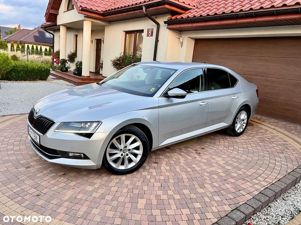 Skoda Superb 2.0 TDI SCR Style - 15