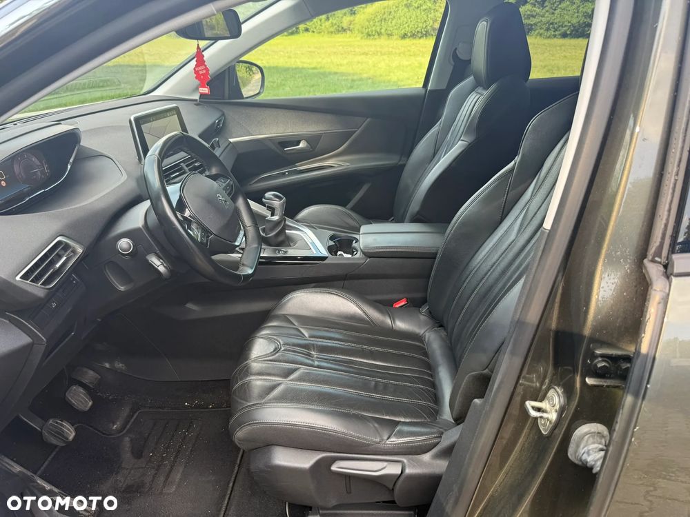 Peugeot 3008 1.5 BlueHDi Allure S&S - 7