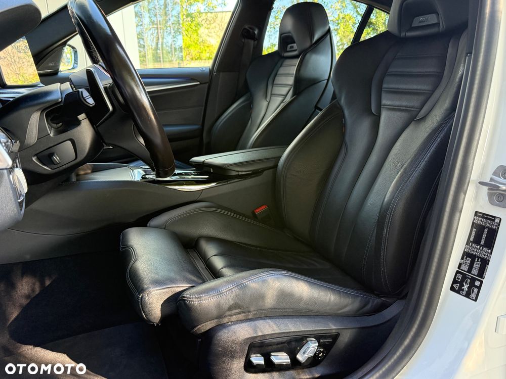 BMW Seria 5 520d xDrive MHEV M Sport sport - 23