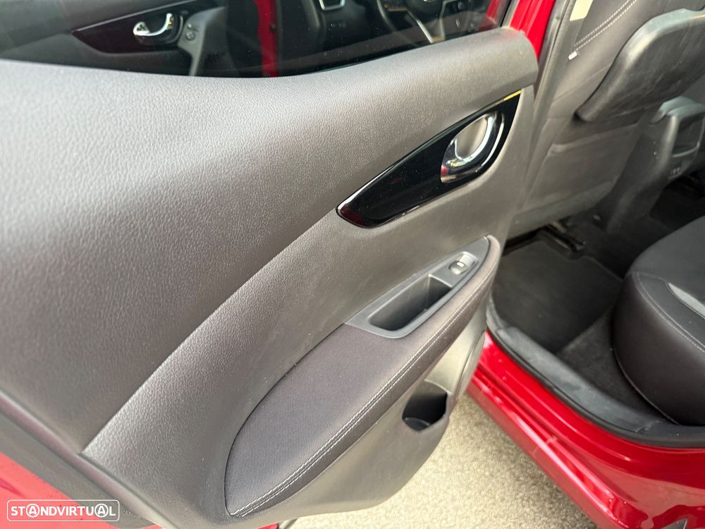 Nissan Qashqai 1.5 dCi N-Connecta Led - 14