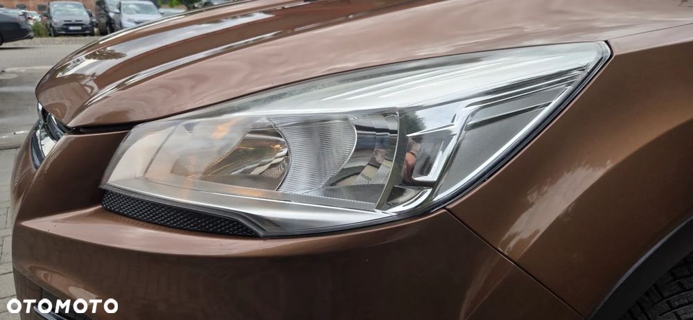 Ford Kuga 2.0 TDCi 2x4 Titanium - 22