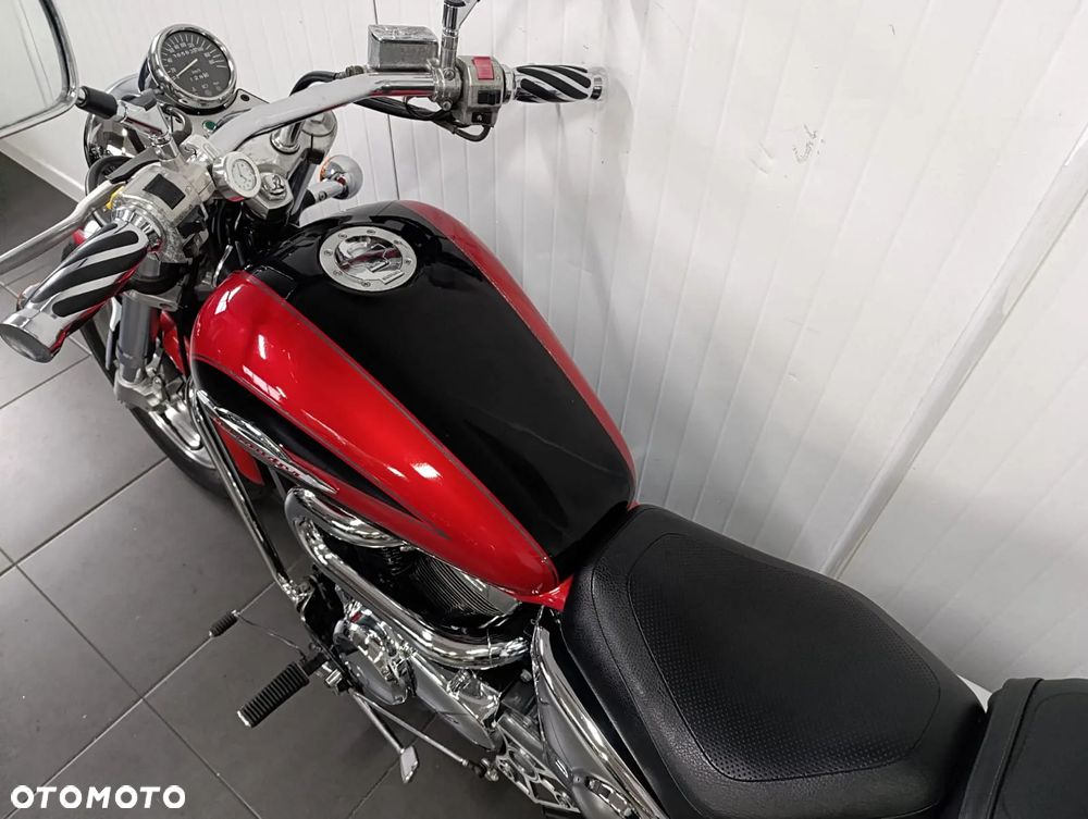 Suzuki Marauder - 11
