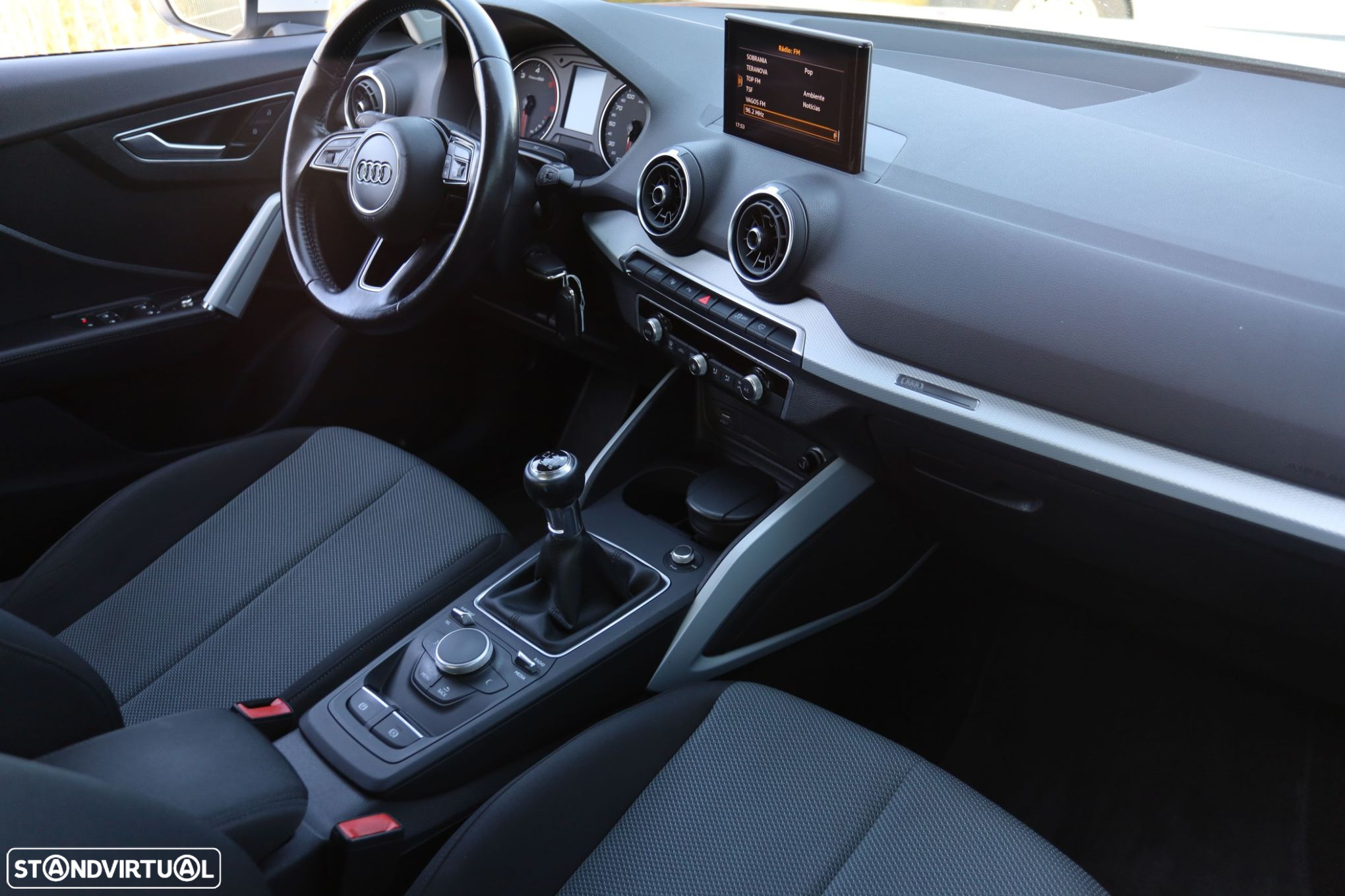 Audi Q2 1.6 TDI Design - 17
