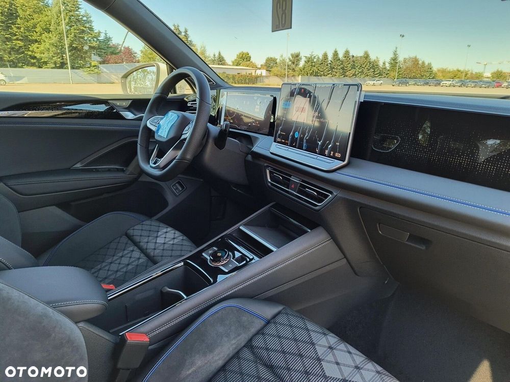 Volkswagen Tiguan - 9