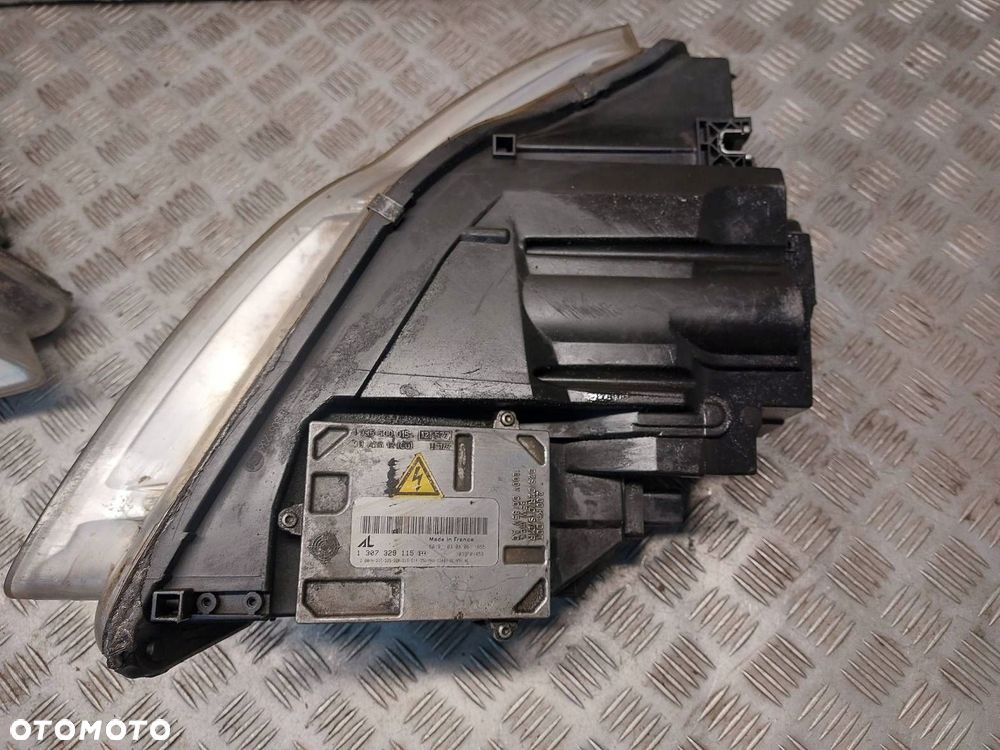 LAMPA LEWY PRZÓD + PRAWY PRZÓD AUDI A4 B7 1307329115 1035500015 - 10