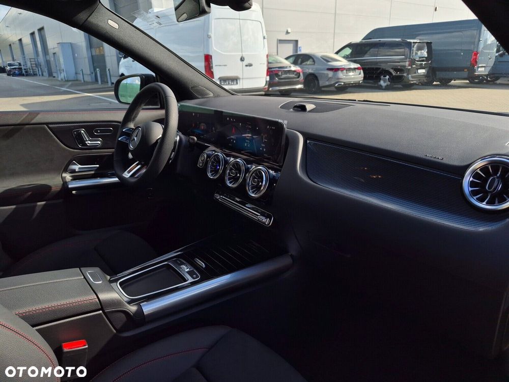 Mercedes-Benz GLA AMG 35 mHEV 4-Matic 8G-DCT - 18