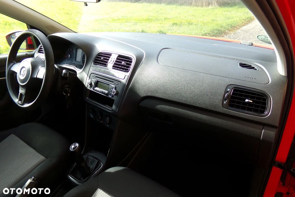 Volkswagen Polo - 12